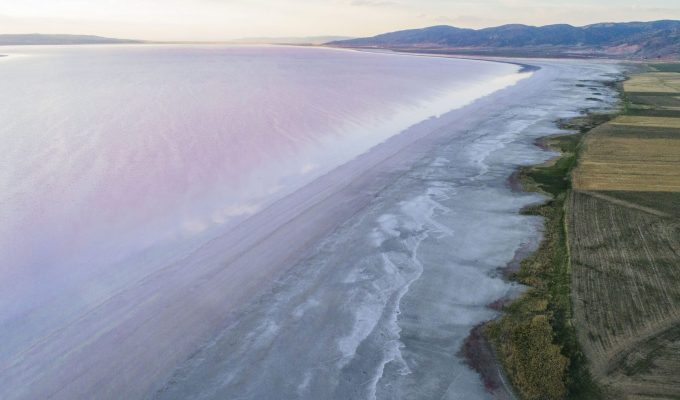 Grecia_viajes_lago-sal